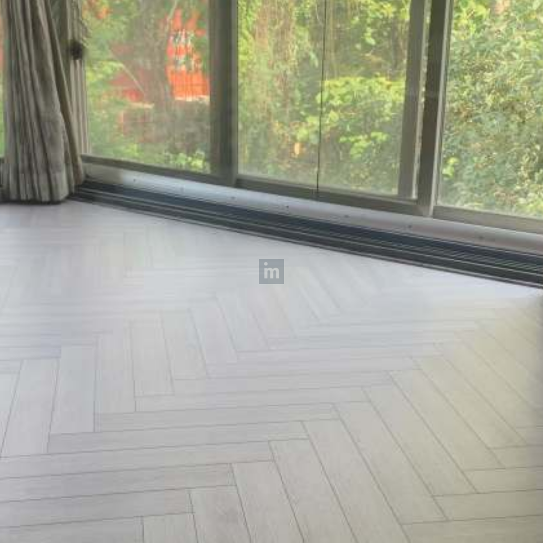 8107 - HERRINGBONE - 1215MM X 196MM X 8.0MM  - WOODEN FLOORING -  SOLUTIA - FLOORING