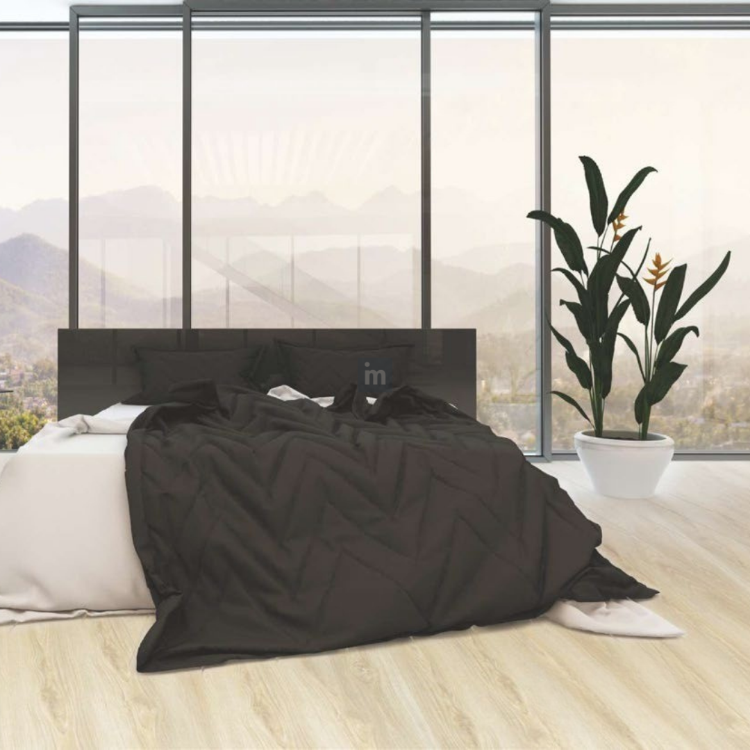 712 - MAGNIFICENT LIGHT OAK - AC4 8MM - REAL WOOD - MATT SURFACE - LAMINATE FLOORING