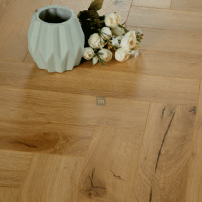 33 - YORKSHIRE OAK - AC5  12MM - HERRINGBONE COLLECTION - REAL WOOD - MATT SURFACE - LAMINATE FLOORING